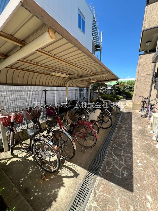 ウインドミルⅠ 屋根付き駐輪場