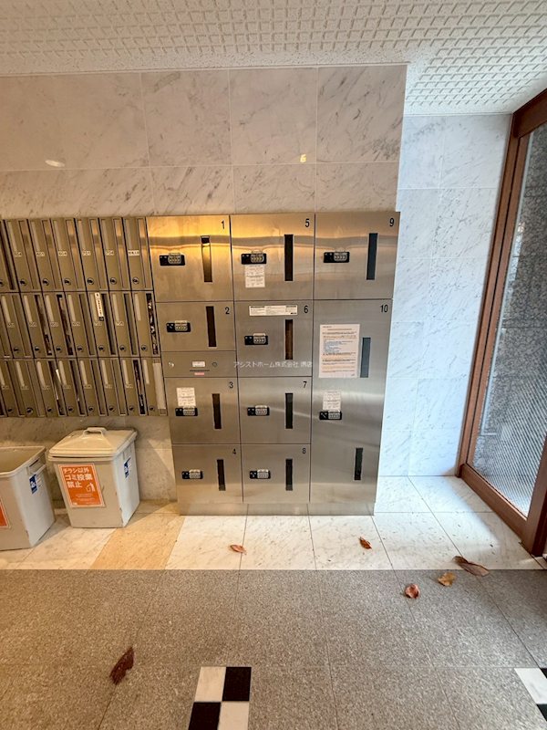 カーライル堺市駅前 便利な宅配BOX付き集合ポスト