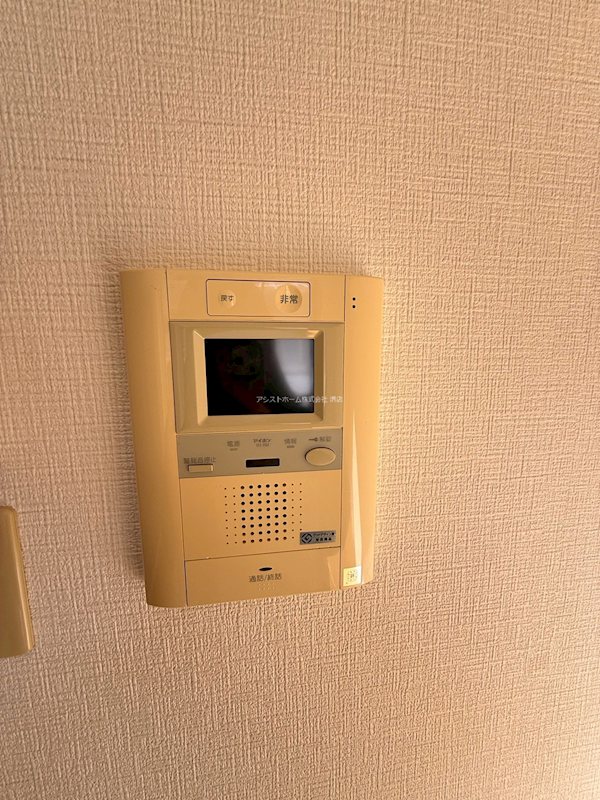 カーライル堺市駅前 来訪者をカメラで確認できるので女性にも安心です