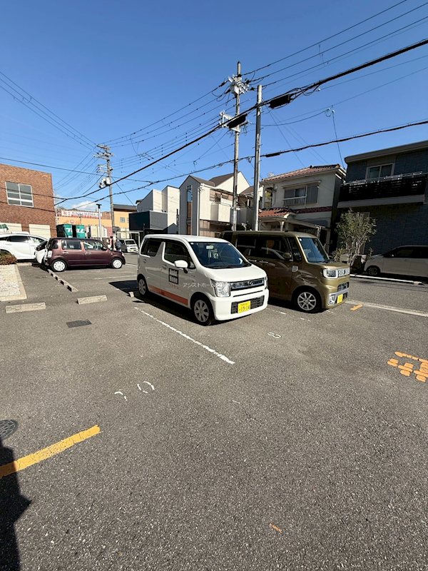 ドゥーロ北長尾 駐車場