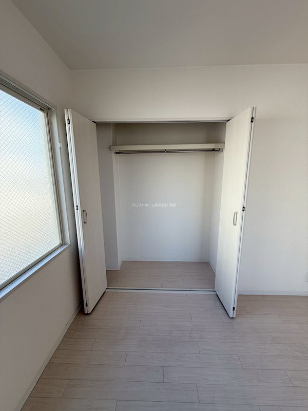 中井マンション 衣類はもちろん、かさばる荷物もすっきりと収まります。