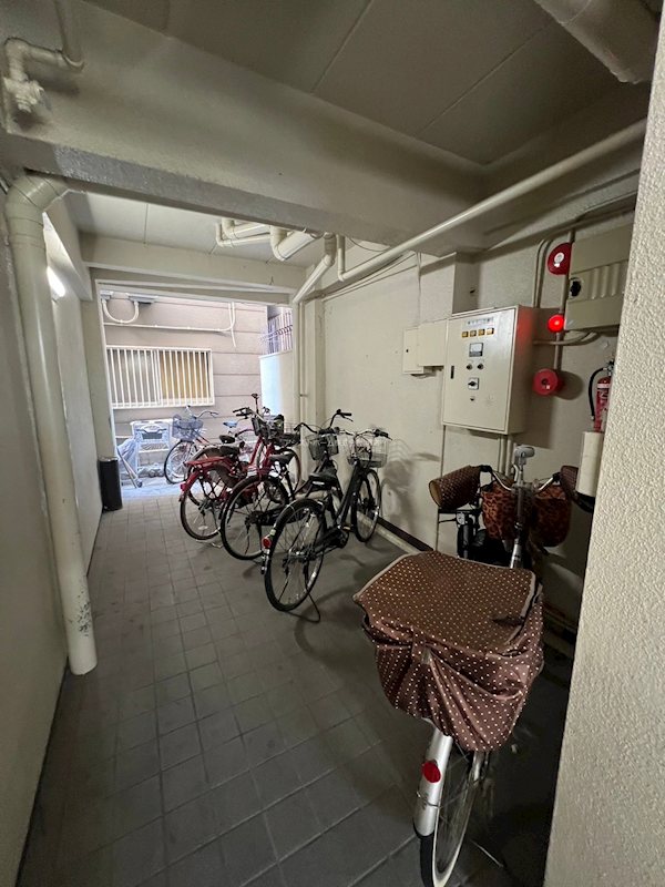 パレス住吉橋 屋根付き駐輪場