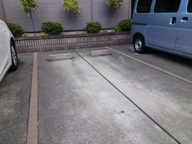 トレジャーバレイ 駐車場