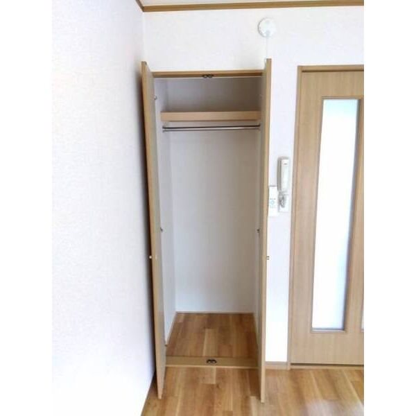 クレセール大和 クローゼット