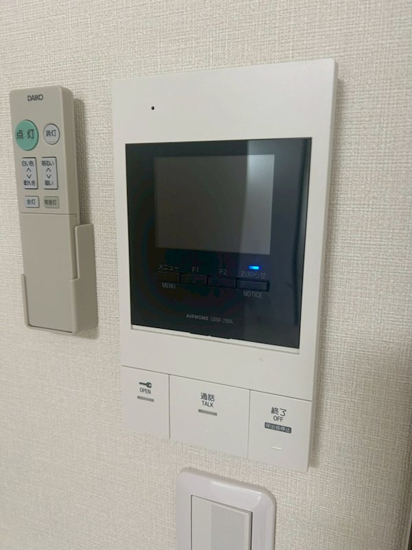 フジパレス西取石Ⅰ番館 来訪者をカメラで確認できるので女性の方にも安心