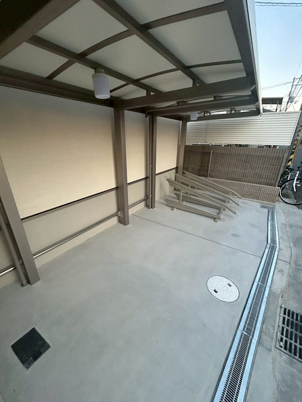 フジパレス高石加茂 屋根付き駐輪場