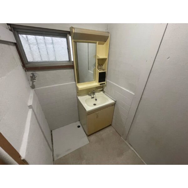 泉大津市千原町2丁目戸建 洗面所