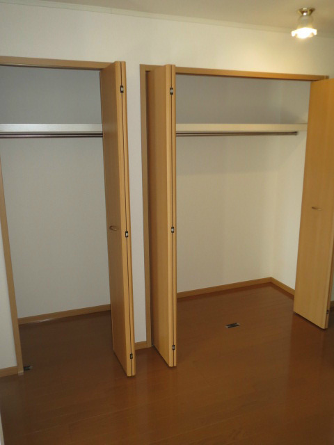 サンリットスクエア 収納