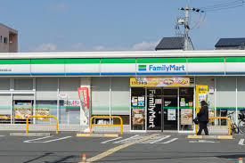 ジーメゾン東浅香山ラクセル ファミリーマート 堺東浅香山店