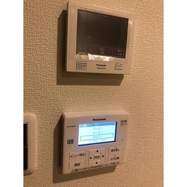 ユアメゾン加茂 モニター付きインターホン