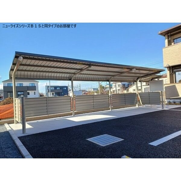 SUNRISE 屋根付き駐輪場