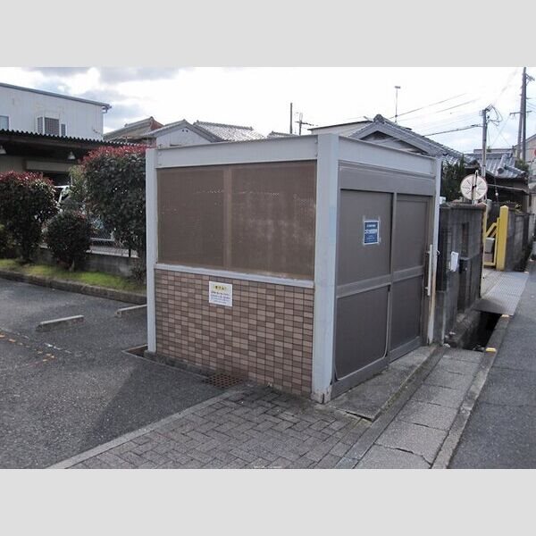 エスポワール２１ 敷地内ゴミ置き場