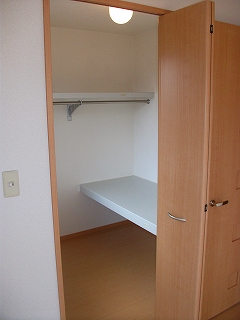 向屋敷B 収納