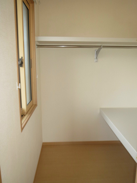 向屋敷B 収納