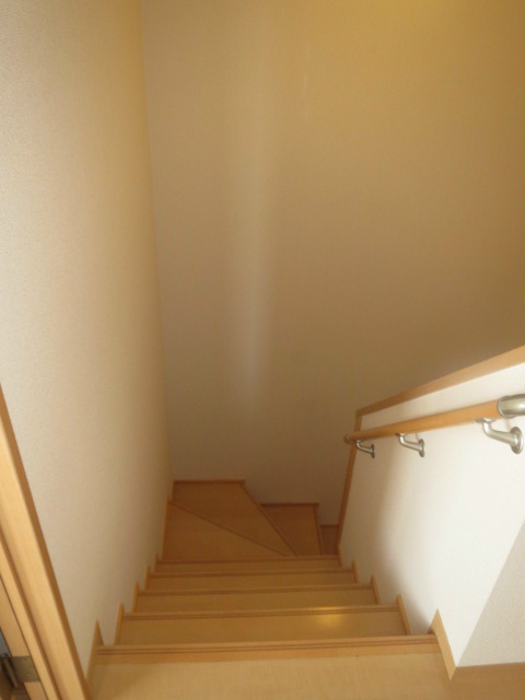 向屋敷B エントランス
