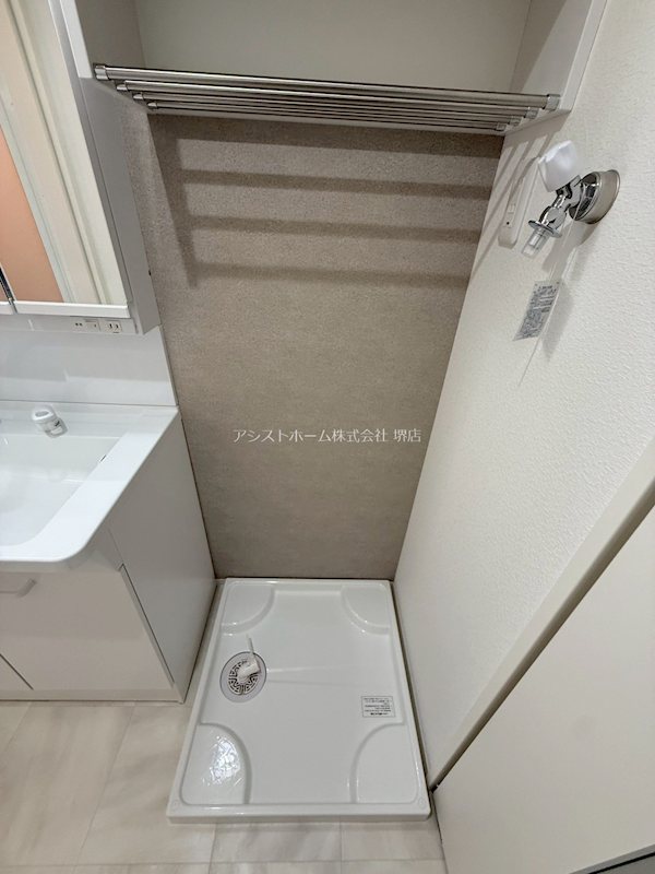 シーエムアンイースト 室内洗濯機置き場
