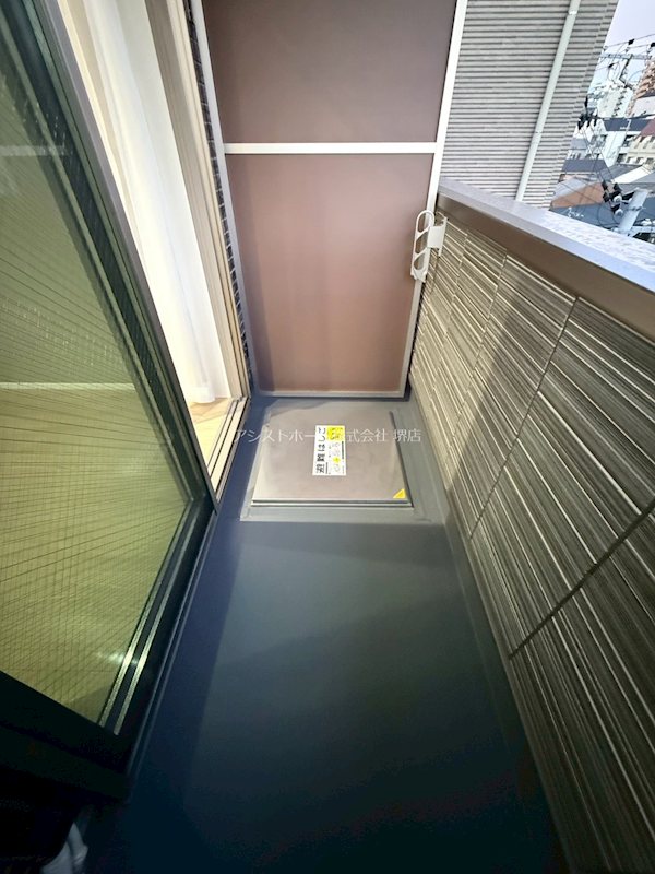 シーエムアンイースト ベランダ
