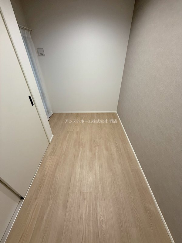 シーエムアンイースト 内装