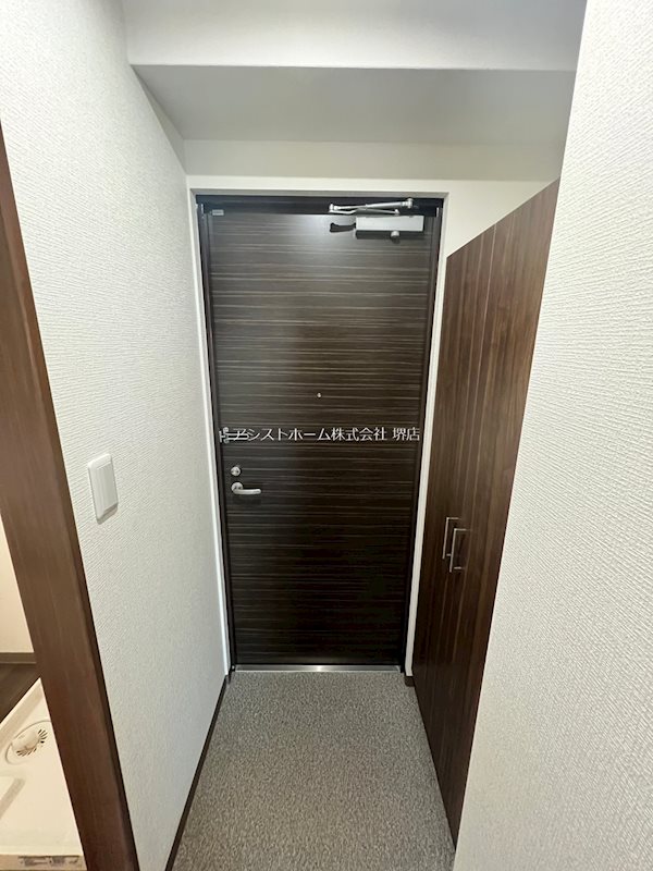 ウエムラグレース長尾 玄関