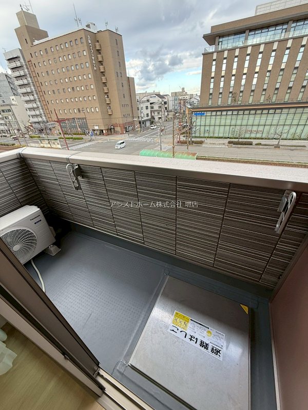 シーエムアンウエスト ベランダ