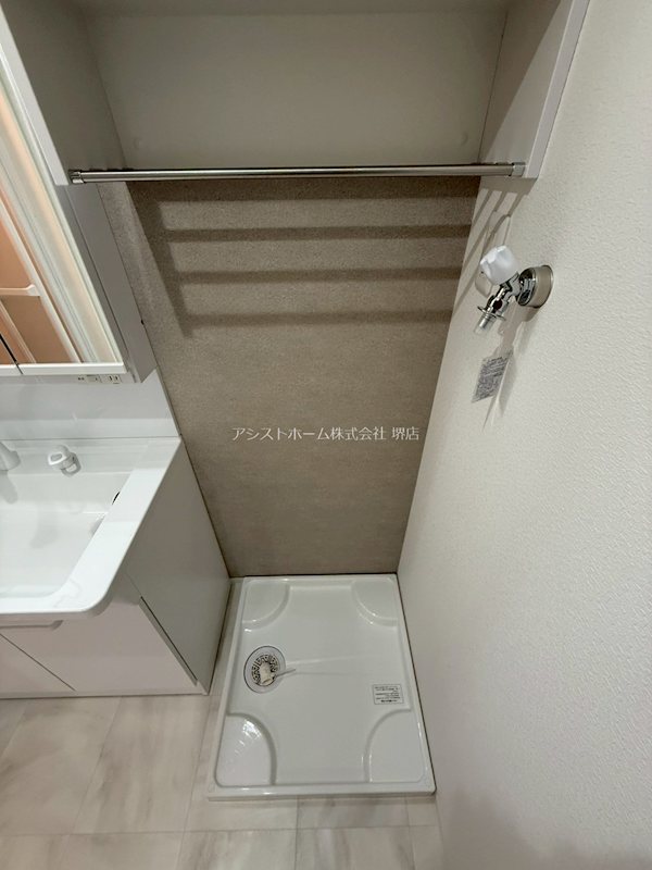 シーエムアンウエスト 室内洗濯機置き場