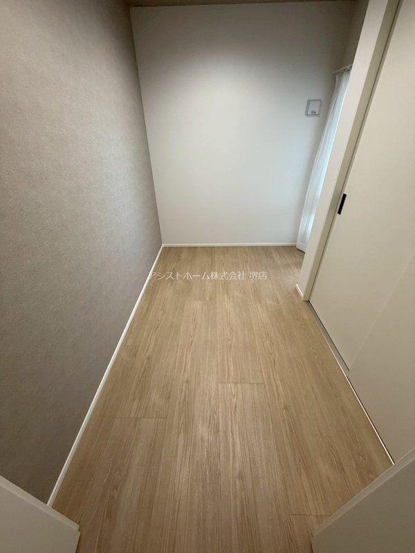 シーエムアンウエスト ベッドルーム