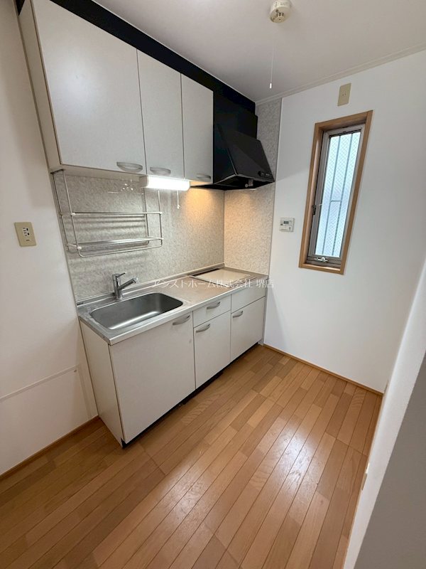 ロイヤルコート上野芝 キッチン