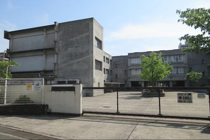 スカイコーポ 岸和田市立八木北小学校