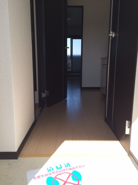 フジパレス愛泉 玄関