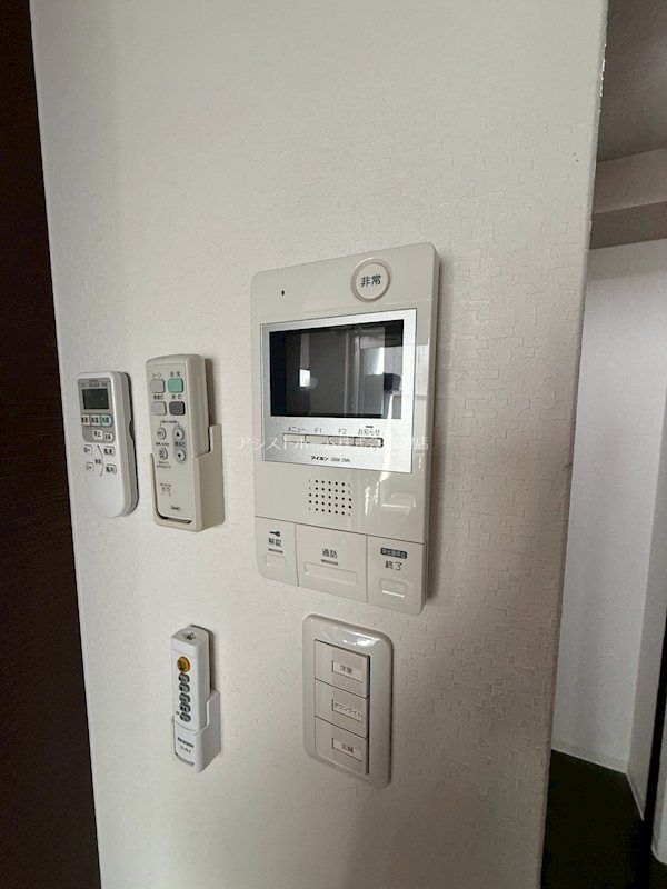 エヌエムキャラントシス 来訪者をカメラで確認できるので女性にも安心です。