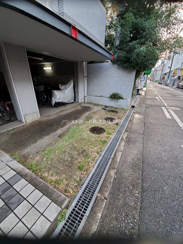 プレアール櫛屋町  駐車場