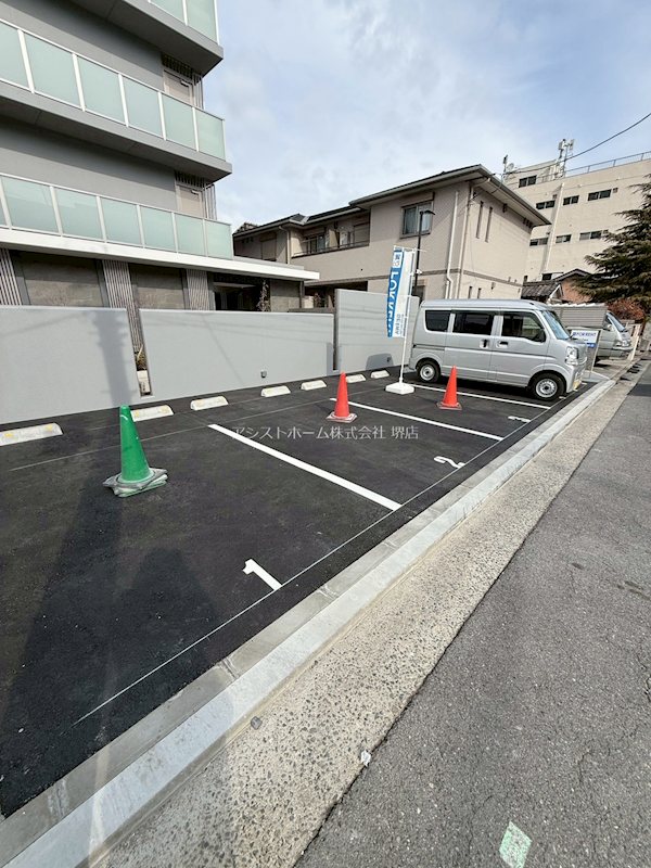 アトリエール堺寺地町 駐車場