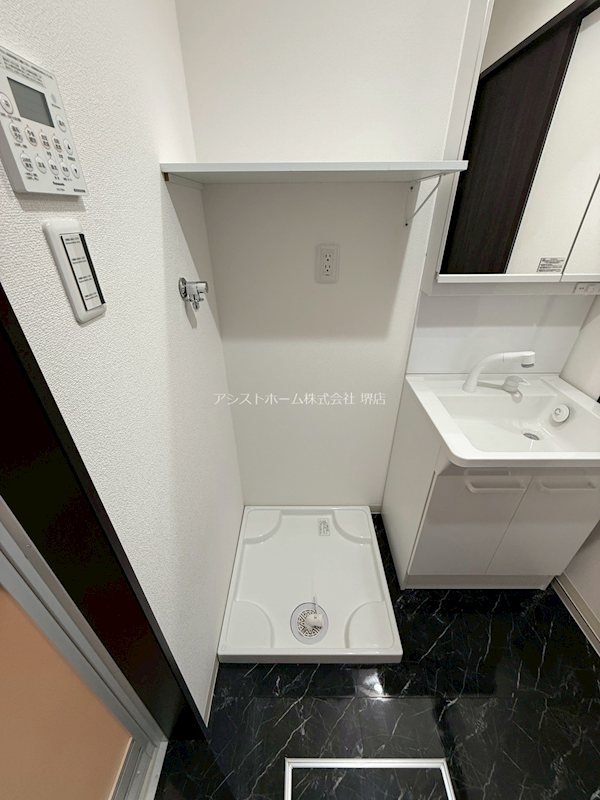 ハウスモメゾン大浜B棟 室内洗濯機置き場