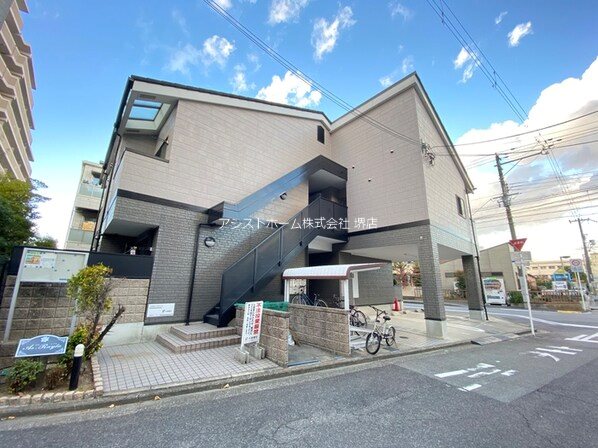 アズ・レイラ 外観