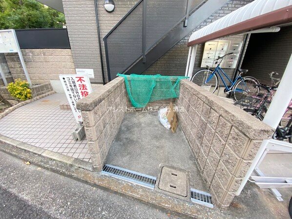 アズ・レイラ 24時間ゴミ捨て可能