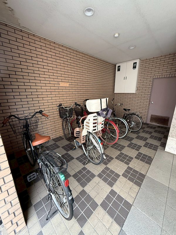 パレロイヤル堺 屋根付き駐輪場