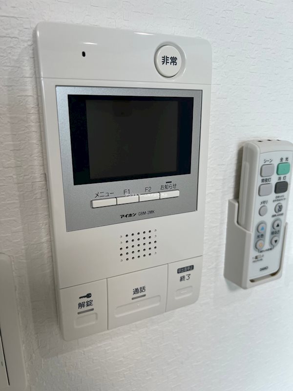 エヌエムキャトフヴァンアン 来訪者をカメラで確認できます