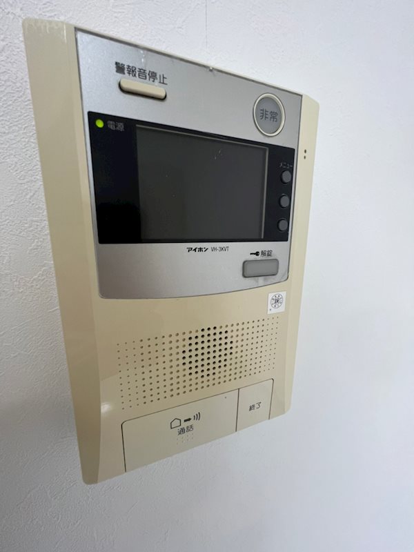 堺T´レジデンス TVモニターで来客者確認