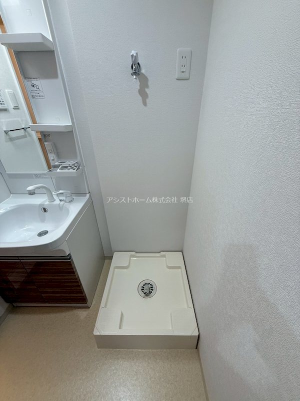 F asecia AttivoVI 室内洗濯機置き場