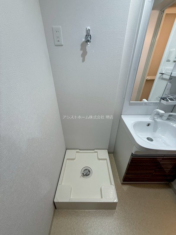 F asecia AttivoVI 室内洗濯機置き場