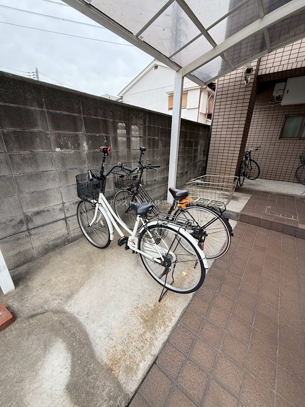 エクセレント堺 屋根付き駐輪場