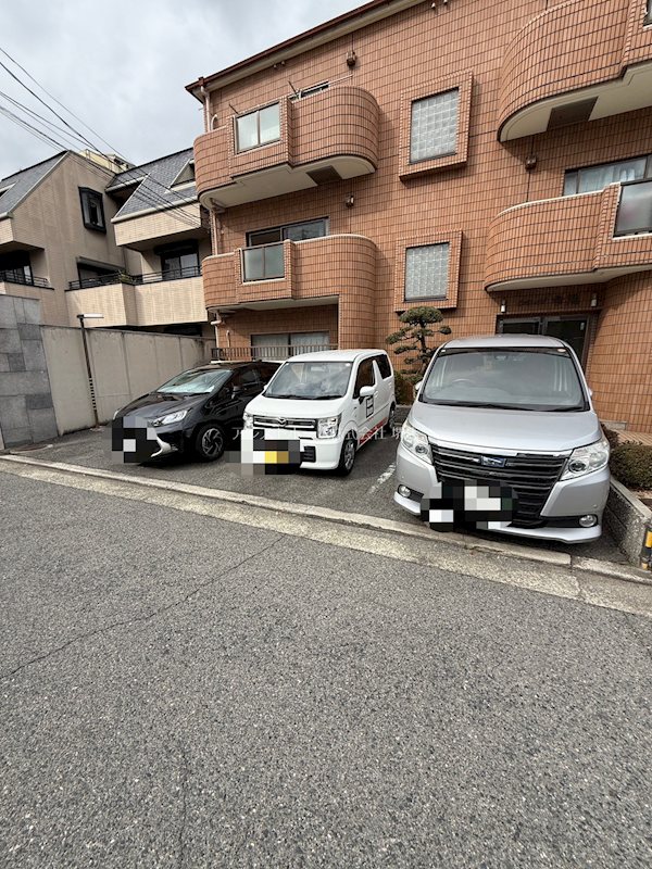 ウィング今池 駐車場