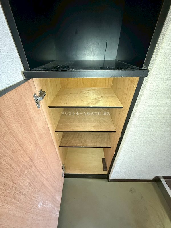 シティハイツ寺地町東 シューズボックス