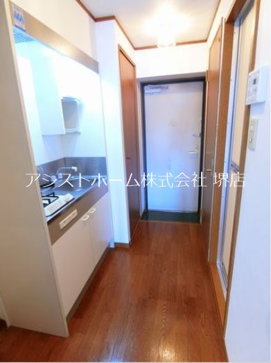 ヴィーブル三国ケ丘 玄関