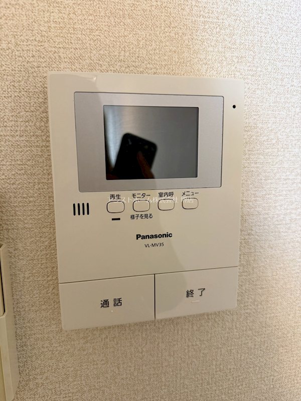 フジパレス堺大浜Ⅲ番館 来訪者をカメラで確認できるので女性にもです。
