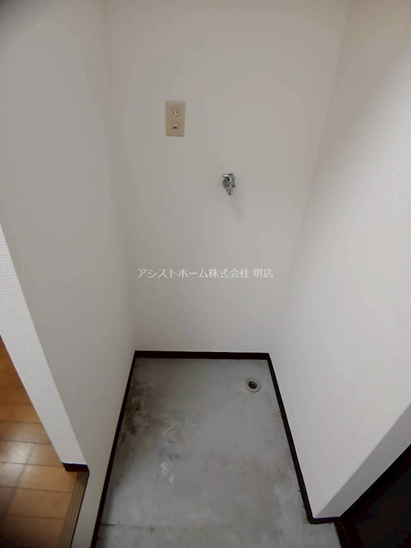 松本ハイツ 室内洗濯機置き場