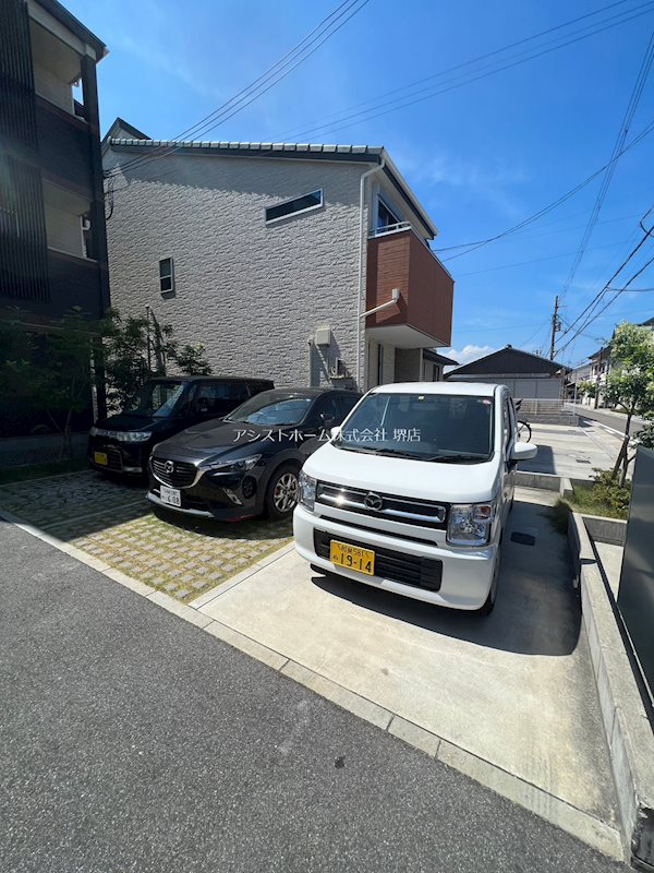 EASE　Minato　west 駐車場