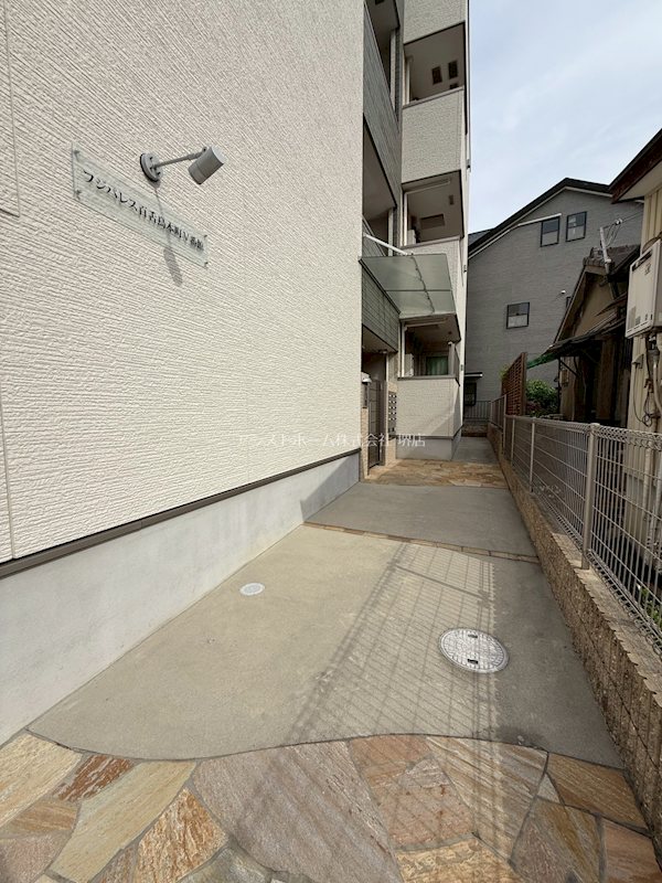 フジパレス百舌鳥本町Ⅴ番館 エントランス