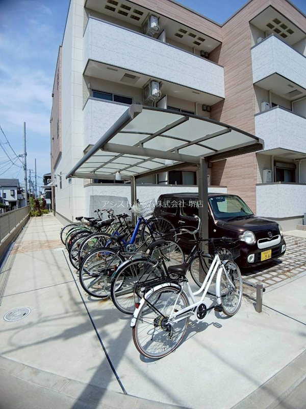 フジパレス鳳駅西V番館 屋根付き駐輪場