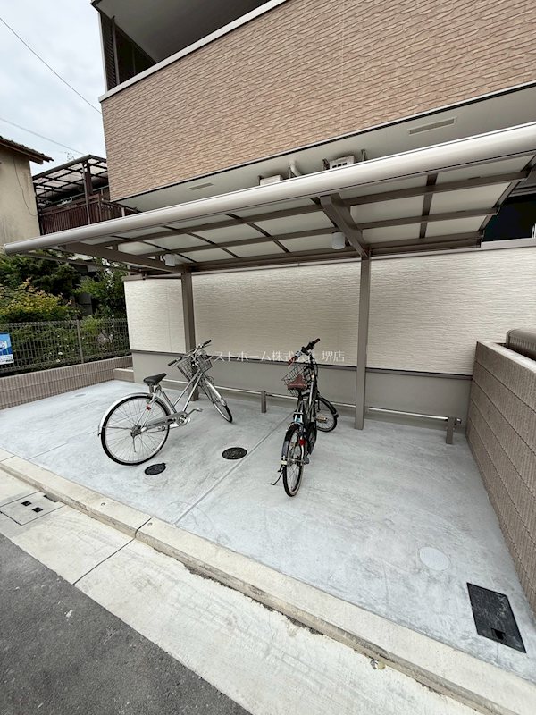 エクセル百舌鳥 屋根付き駐輪場